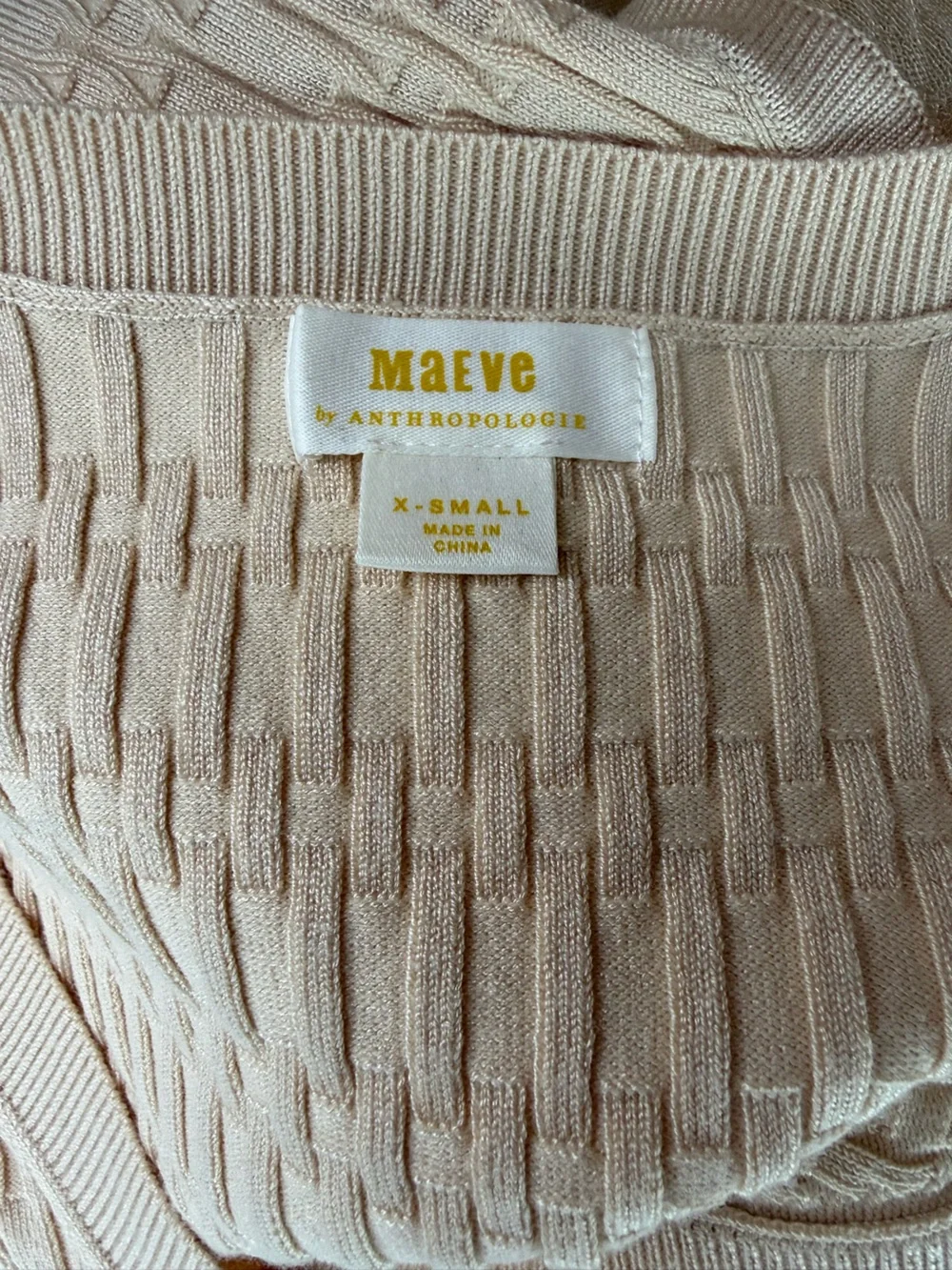 Anthropologie Cream Knit V‑Neck Top with Sheer Puff Sleeves XS